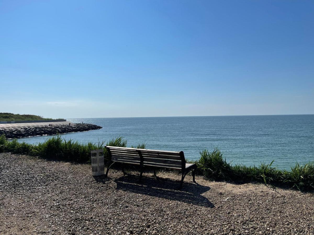 Уютная Квартира С Видом На Море Riviera City Apartament Fontanka Zewnętrze zdjęcie